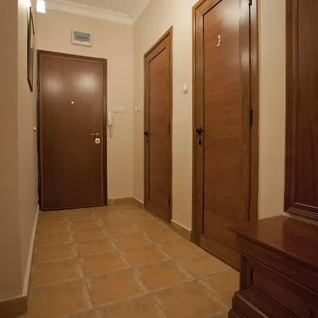 Апартамент Presidency House Self Check-in *