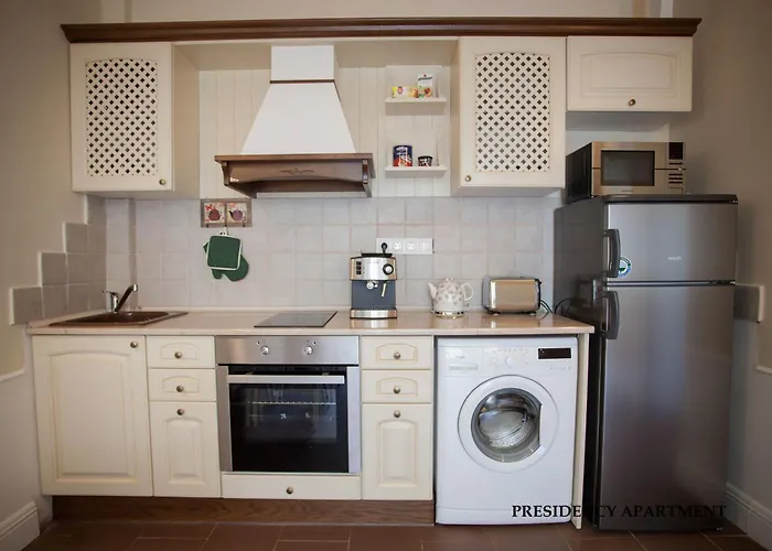 Presidency House Self Check-in Apartman