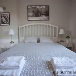 Presidency House Self Check-in Appartamento *