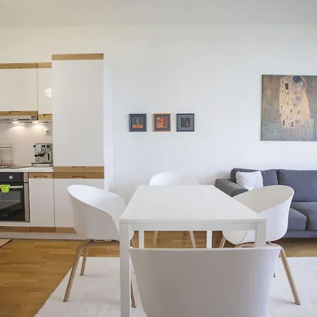 Presidency House Self Check-in Apartamento *